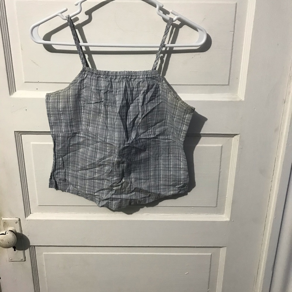 Size M. Tank Top. Patterned.
